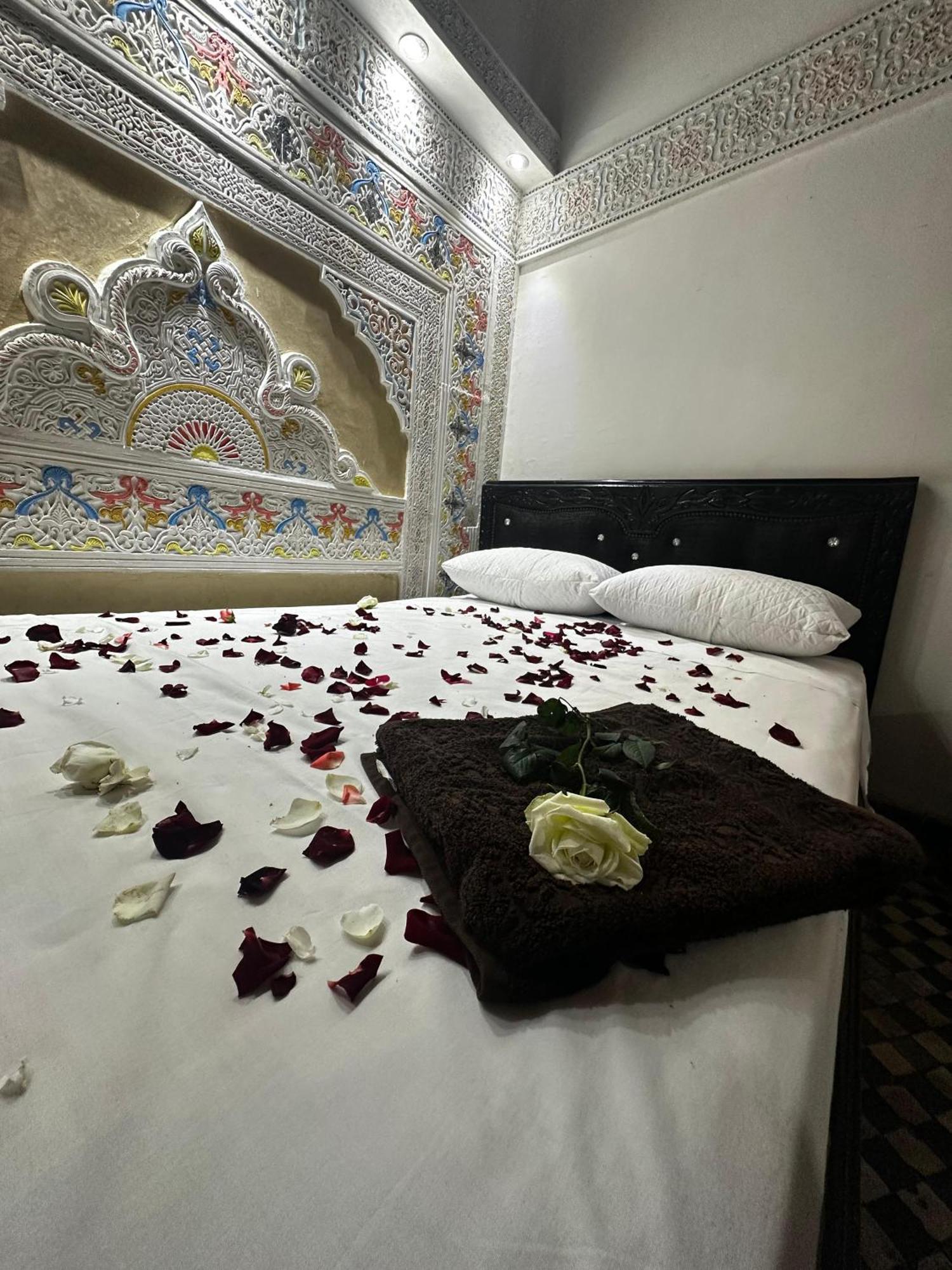 Riad Zohor Fez Esterno foto