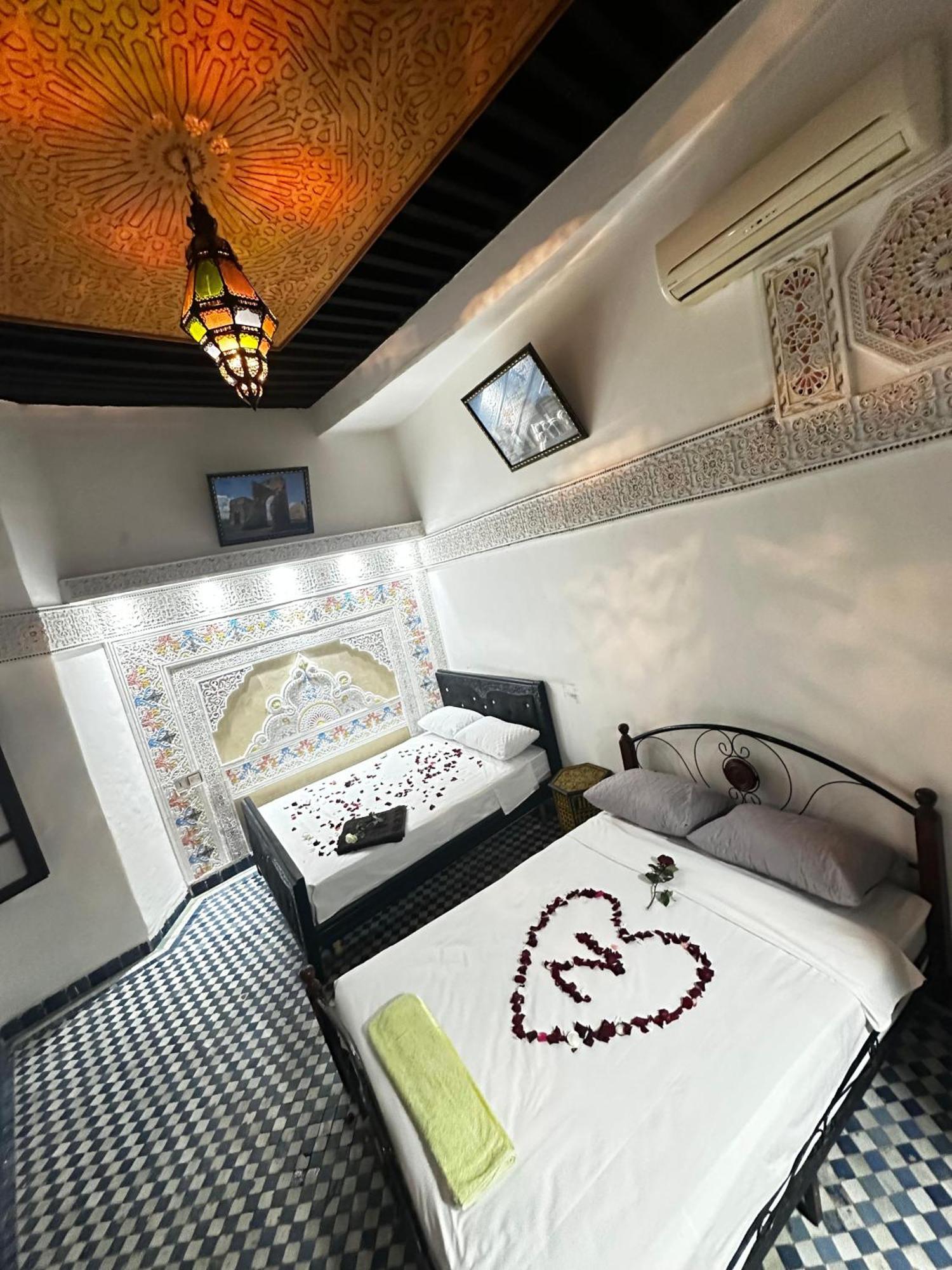 Riad Zohor Fez Esterno foto