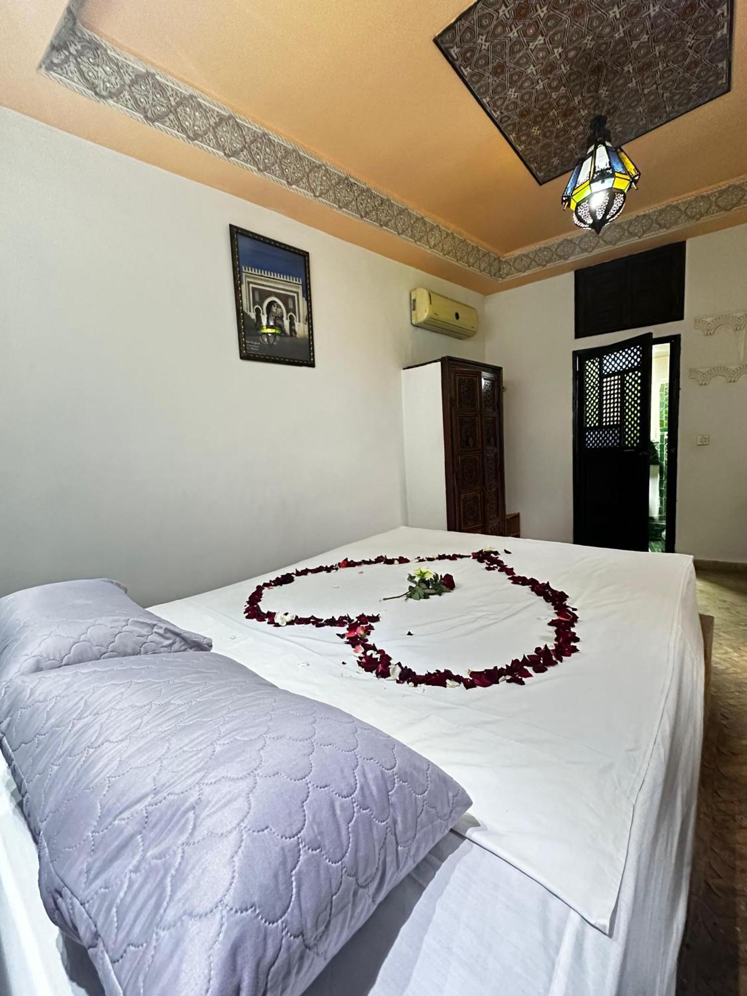 Riad Zohor Fez Esterno foto