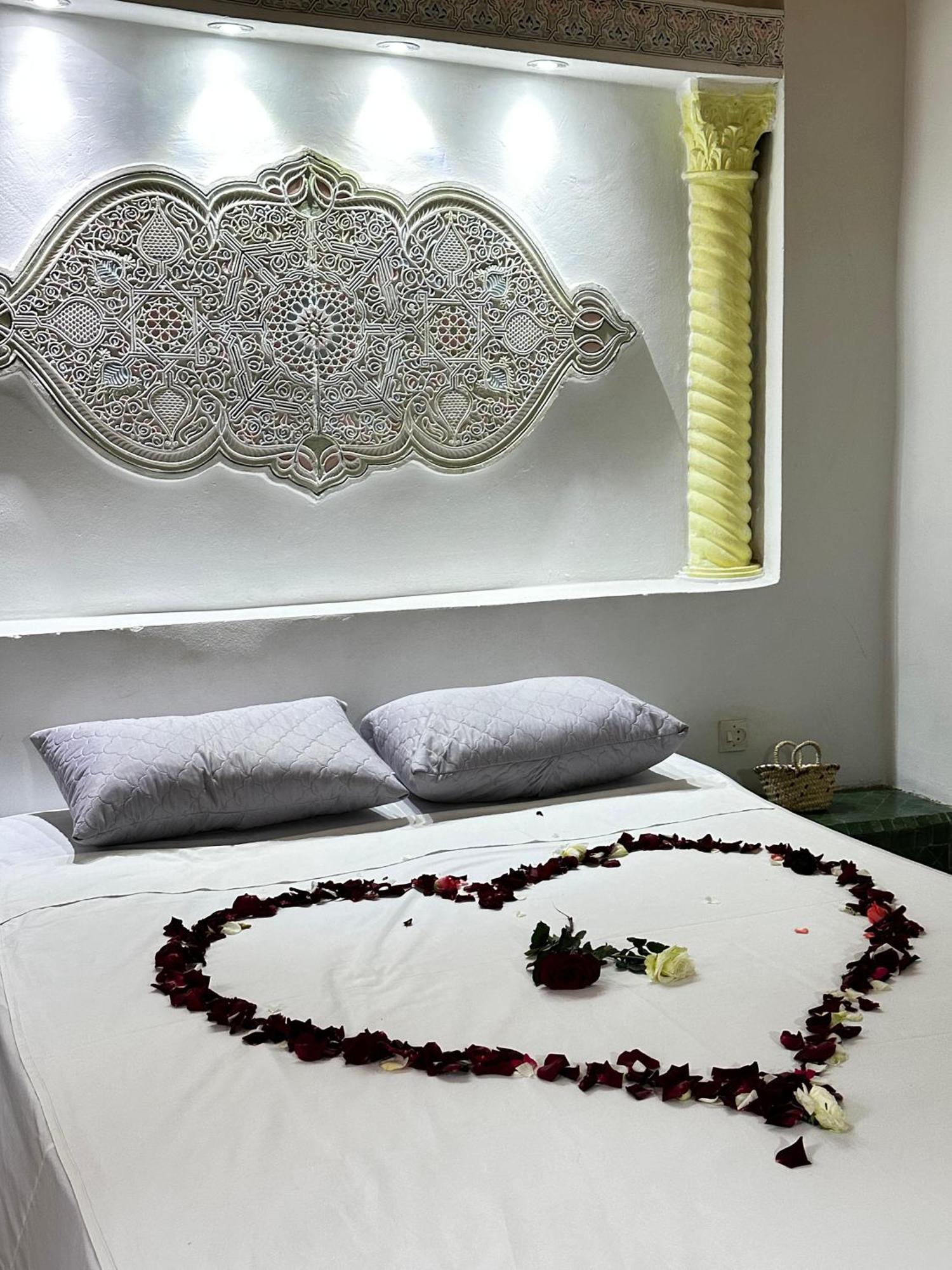 Riad Zohor Fez Esterno foto